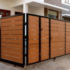 Cửa gỗ nhựa ngoài trời tại Gò Vấp 