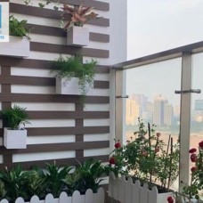 Thi công thanh đa năng gỗ nhựa chuyên nghiệp tại Dĩ An - Bình Dương