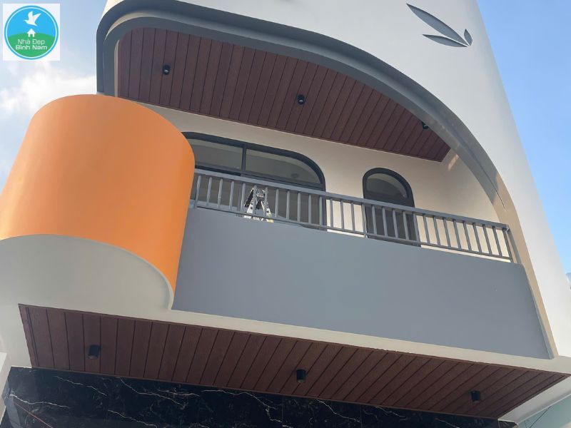 Trần ban công gỗ nhựa ngoài trời