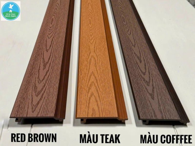 Khách hàng chọn màu red brown