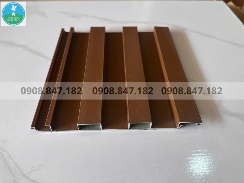 Trần nhôm lam sóng ngoài trời 