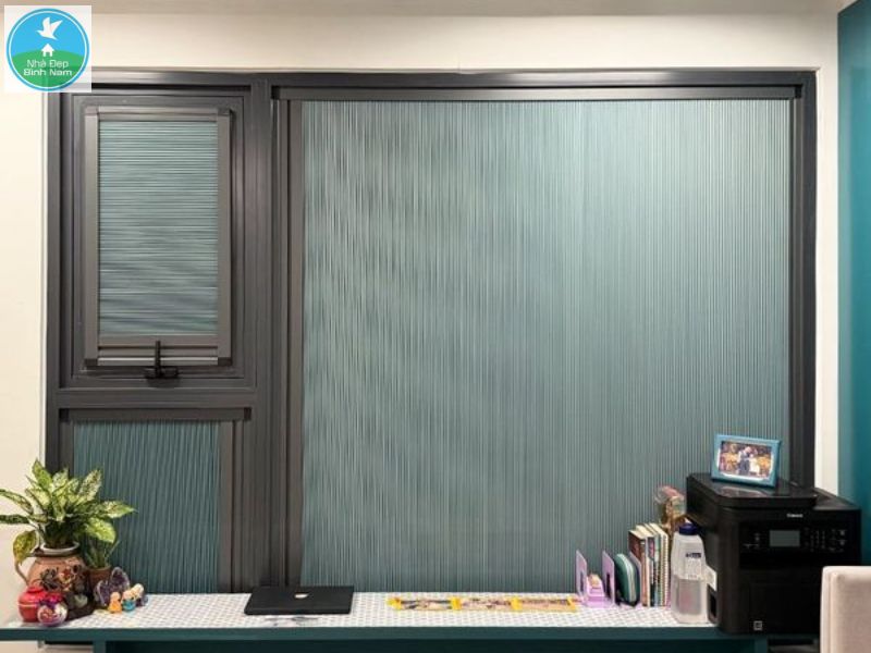 Vách rèm ngăn tổ ong