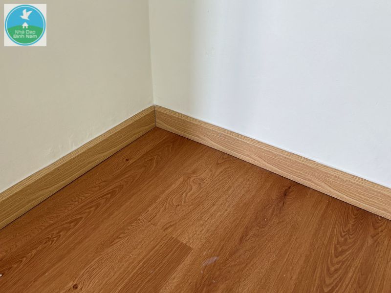 Phào chân tường che khuyết điểm tốt