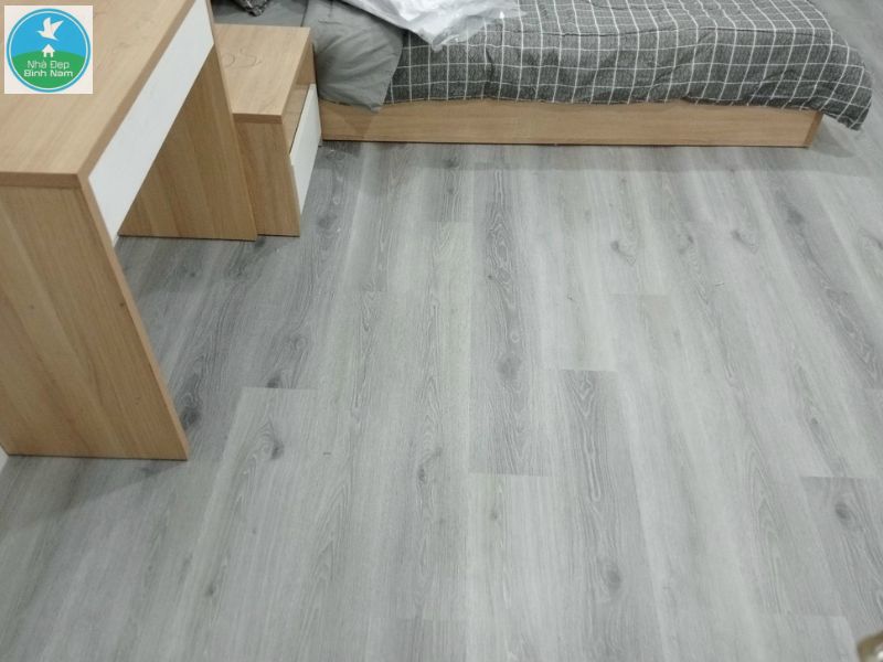 Sàn nhựa hèm khóa đế cao su Sàn nhựa hèm khóa đế cao su