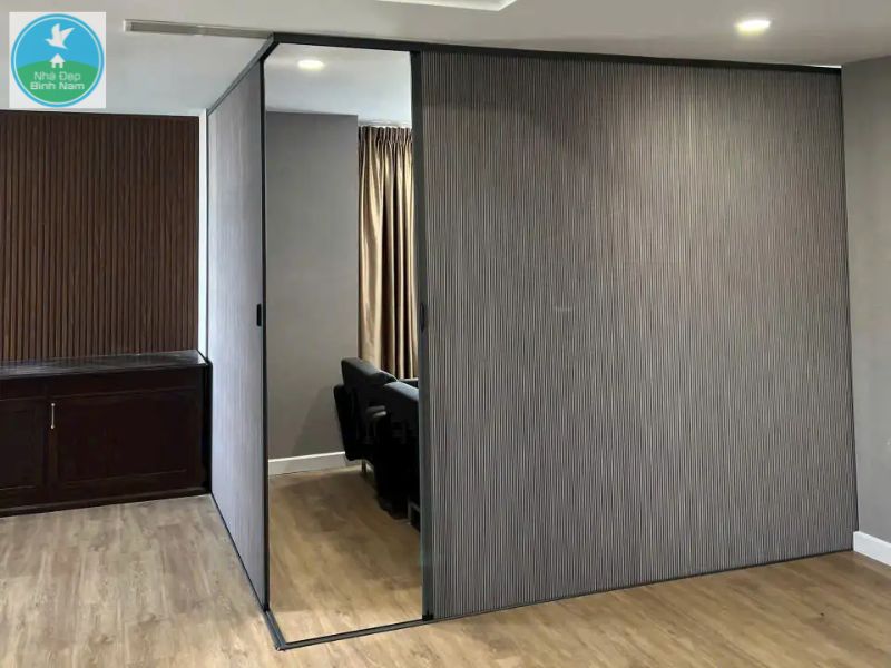 Vách ngăn tổ ong dễ dàng di chuyển và tháo lắp