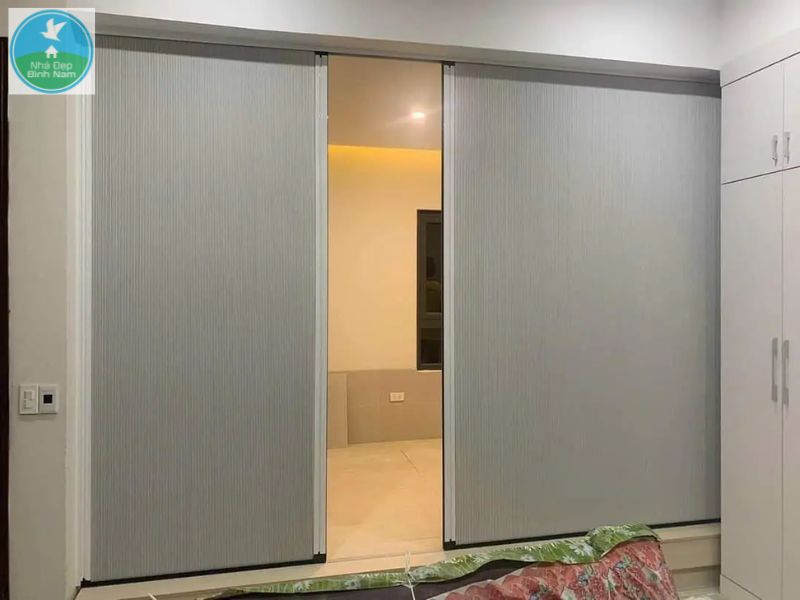 Vách rèm ngăn tổ ong